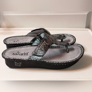 Alegria Pewter Silver Leather Sandals – Size 40 (US 9) – Like New